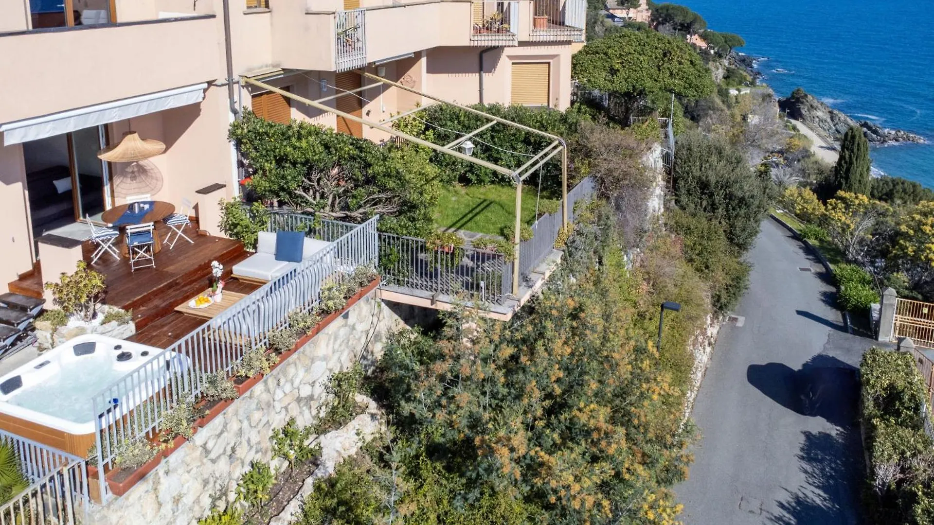 Apartment Casa Dei Gerani By Interhome Varazze