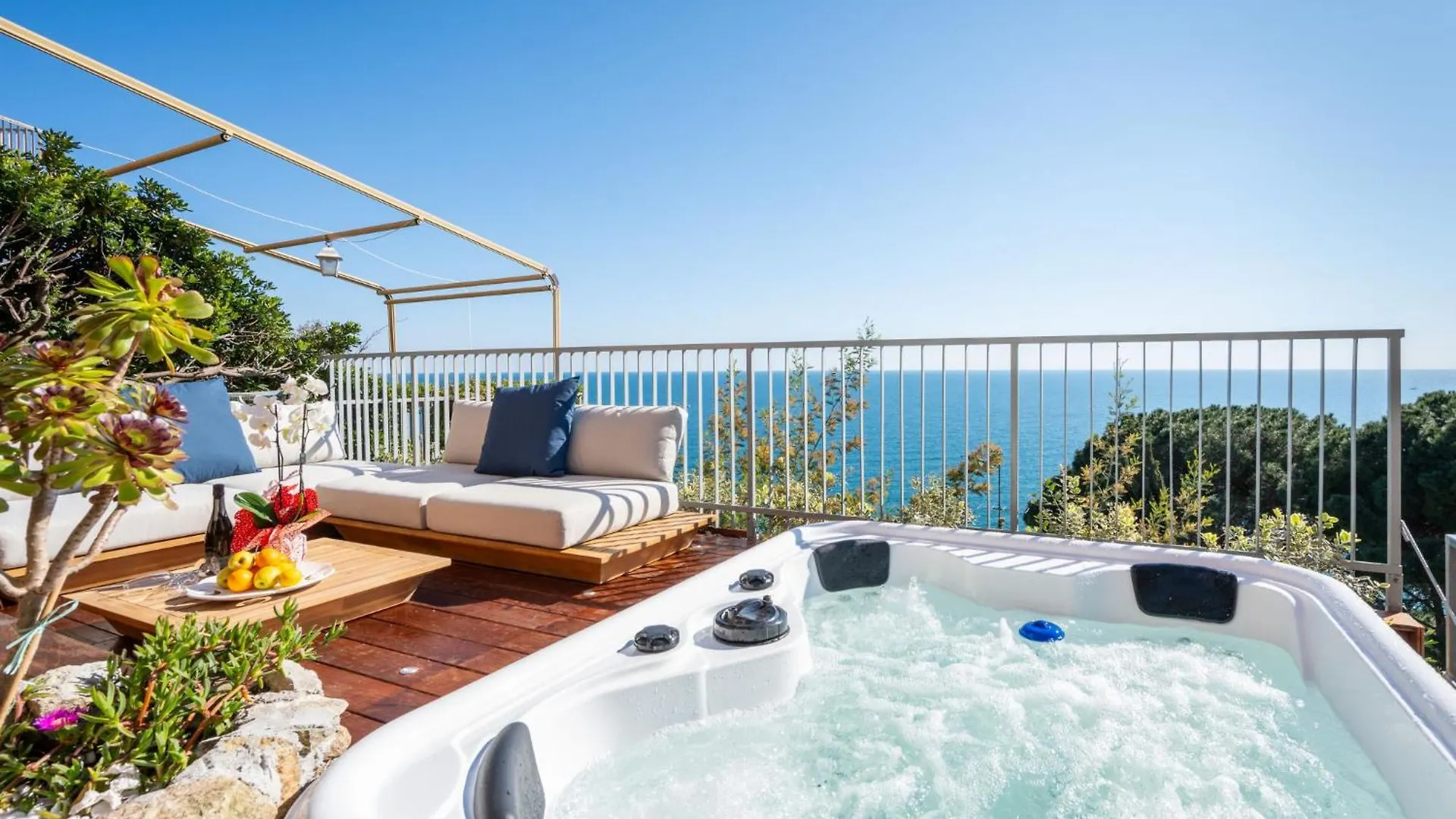 Apartment Casa Dei Gerani By Interhome Varazze