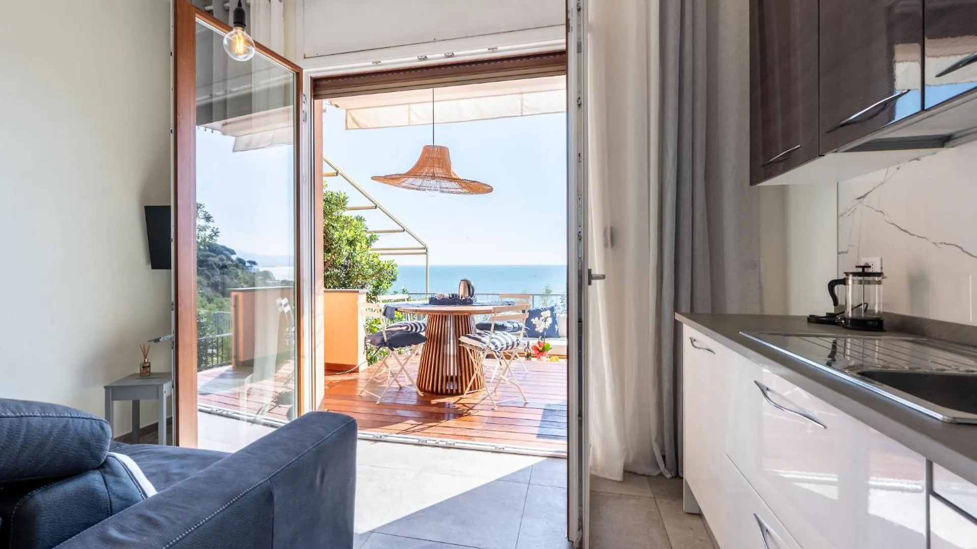 Apartment Casa Dei Gerani By Interhome Varazze