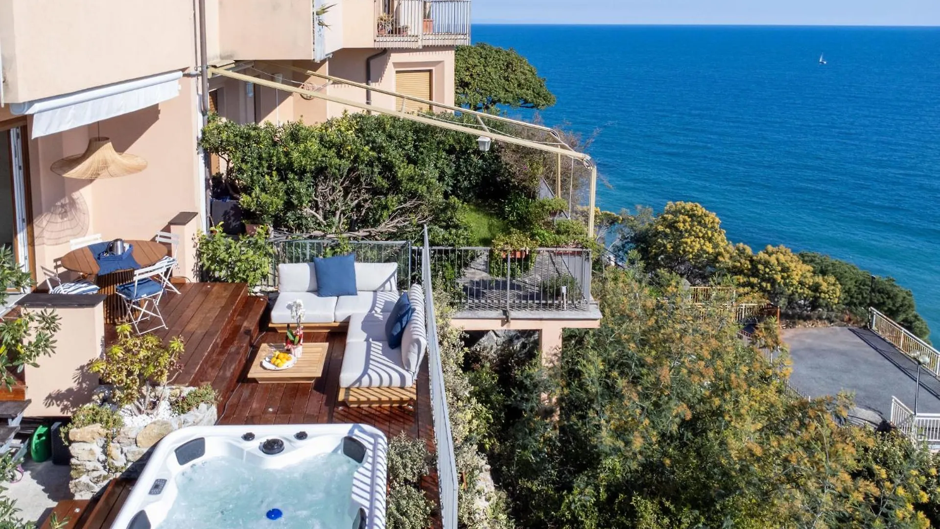 Apartment Casa Dei Gerani By Interhome Varazze 0*,
